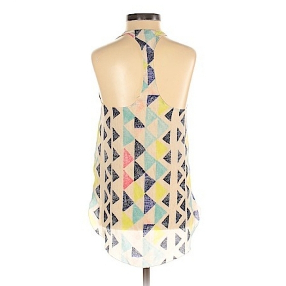 Under/Wilfred silk geo tank top aritzia - Picture 2 of 6